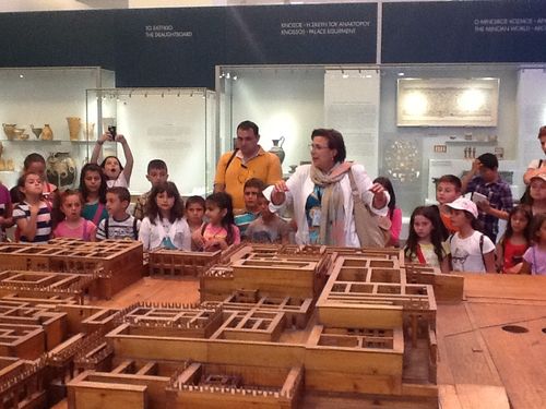 Το Αρχαιολογικό Μουσείο Ηρακλείου μάγεψε τα παιδιά των ΚΔΑΠ