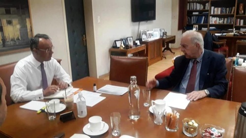 Συμφωνία Δημάρχου Ηρακλείου Βασίλη Λαμπρινού και Ο.Λ.Η. και με τον Υπουργό Οικονομικών για την παραχώρηση της  χερσαίας ζώνης στον Δήμο
