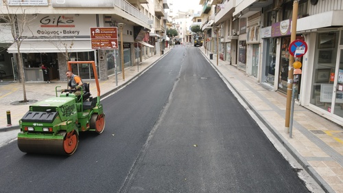 Συνεχίζεται το πρόγραμμα ασφαλτοστρώσεων σε δρόμους του Δήμου Ηρακλείου